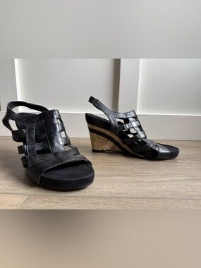 AEROSOLES Black Espadrille Wedge Sandals